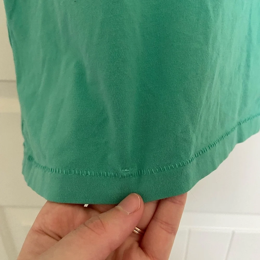 Tommy Hilfiger women’s‎ logo jewel v-neck teal shirt large